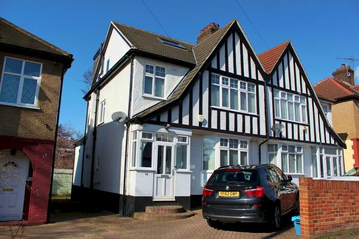 4 Bedroom Semi-Detached House To Rent In St. Barnabas Road, Woodford Green, IG8
