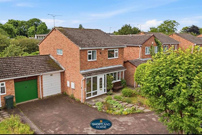 4 Bedroom Detached House For Sale In Gainford Rise, Binley, Coventry, CV3