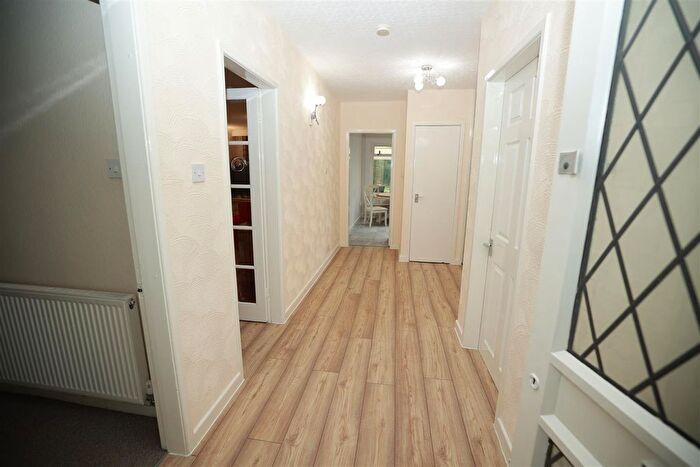 3 Bedroom Bungalow For Sale In Bradford Road, Castle Bromwich, Birmingham, B36