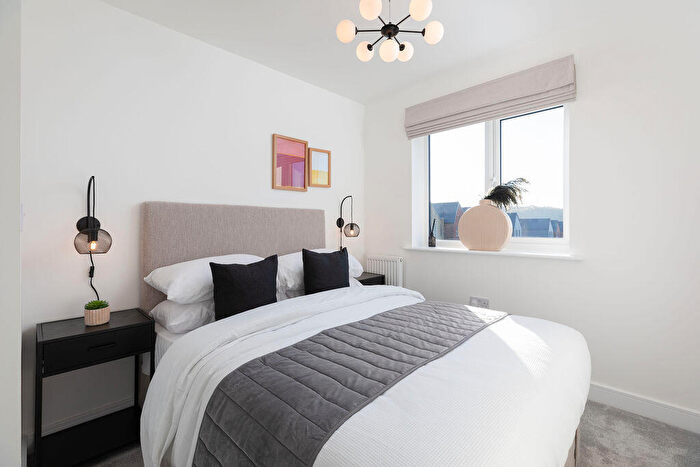 3 Bedroom Detached House For Sale In St James' Park Off St James' Way Whittington Way Bishop's Stortford, CM23