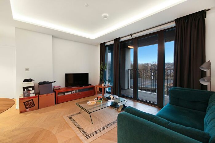 2 Bedroom Flat To Rent In Farnfield Close, Crouch End, N8