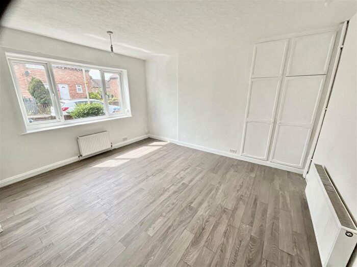 3 Bedroom Property To Rent In Colescliffe Crescent, Scarborough, YO12