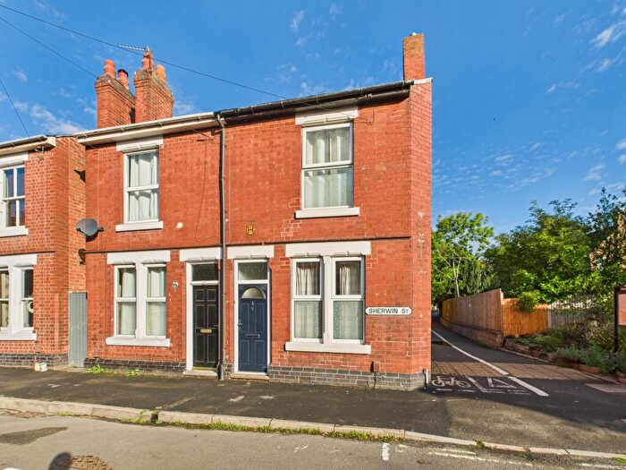 3 Bedroom Semi-Detached House For Sale In Sherwin Street, Derby, DE22