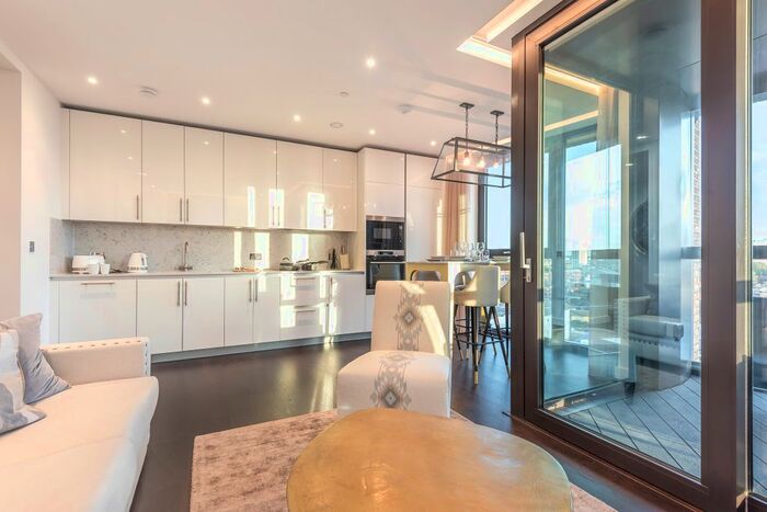 2 Bedroom Flat To Rent In Charles Clowes Walk, London, SW11