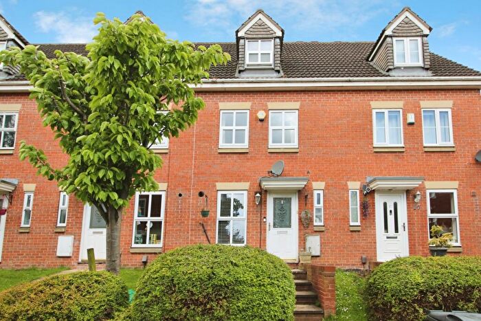 3 Bedroom Semi-Detached House For Sale In Fulneck Close, Leeds, West Yorkshire, LS11