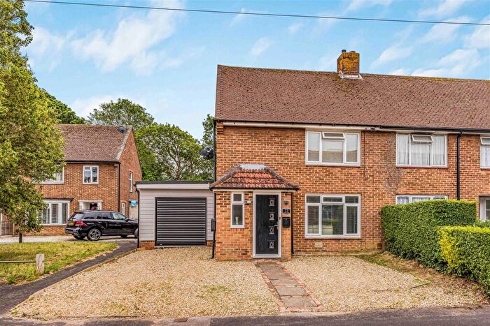 3 Bedroom End Of Terrace House For Sale In Kings Road, Hayling Island, PO11