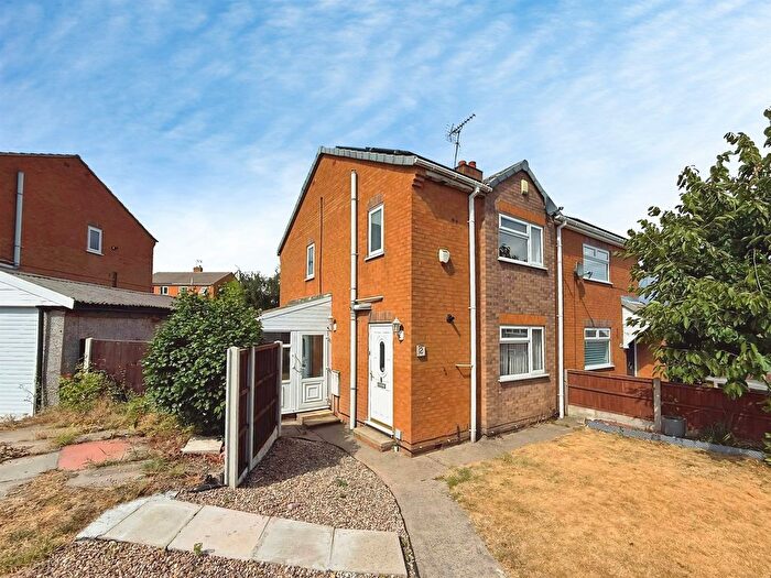 2 Bedroom Semi Detached House For Sale In Romsey Place, Mansfield, NG19