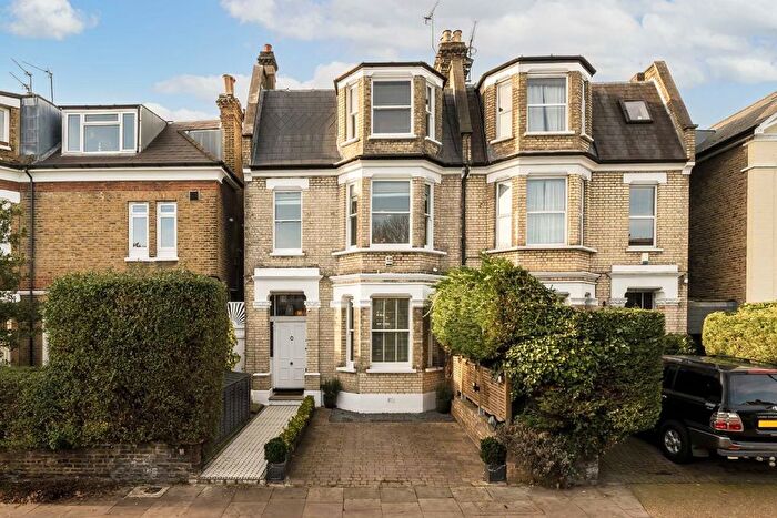 6 Bedroom Property To Rent In Sutton Court Road, London, W4