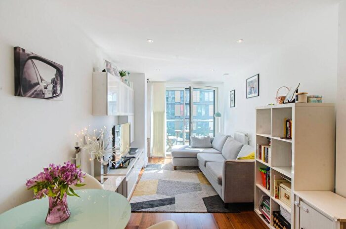 1 Bedroom Flat To Rent In Duckman Tower, Canary Wharf, London, E14