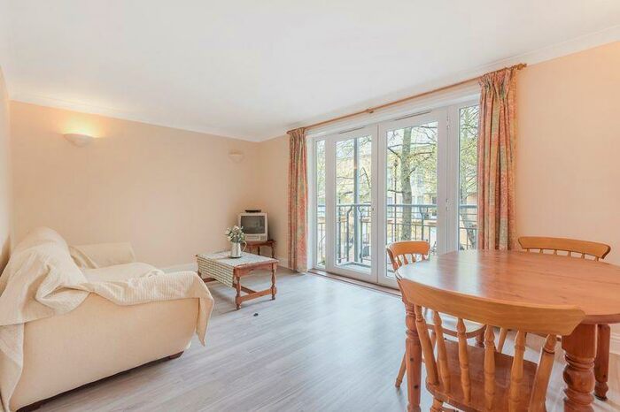 2 Bedroom Apartment To Rent In South Sea Street, Surrey Docks, SE16