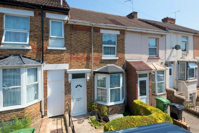2 Bedroom Terraced House To Rent In Charlton Street, Maidstone, ME16
