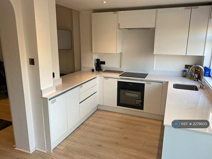 3 Bedroom Terraced House To Rent In Winsford Road, London, SE6