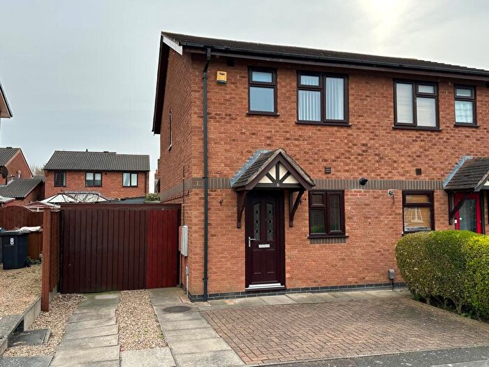 2 Bedroom Semi Detached House To Rent In Marywell Close, Hinckley, LE10