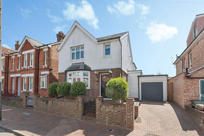 4 Bedroom Detached House For Sale In Mereworth Road, Tunbridge Wells, Kent, TN4