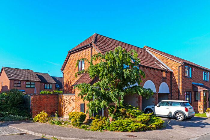 2 Bedroom Maisonette For Sale In Anglesey Close, Bishop's Stortford, Hertfordshire, CM23