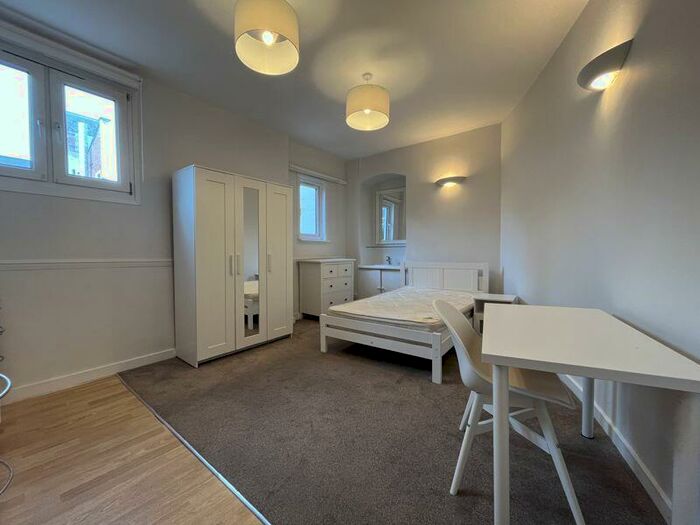 Studio To Rent In Great Norwood Street, Cheltenham, GL50