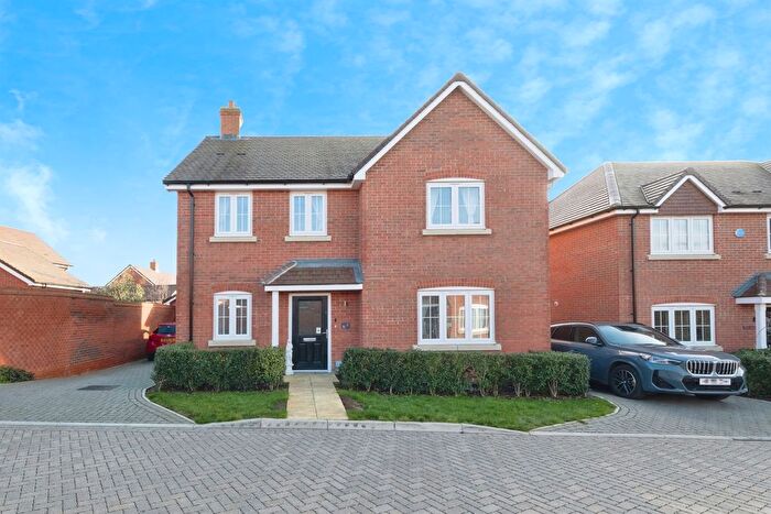 4 Bedroom Detached House For Sale In Willowvale Way, Steeple Claydon, Buckingham, MK18