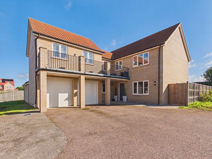 4 Bedroom Detached House For Sale In Rowan Close, Watlington, King's Lynn, PE33