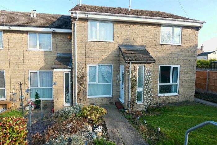 2 Bedroom Property To Rent In Forest Bank, Morley, Leeds, LS27