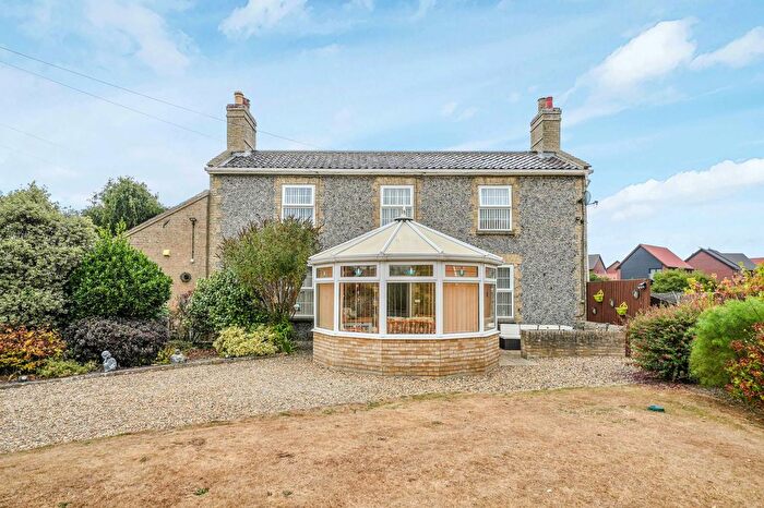 5 Bedroom Detached House For Sale In Church Road, Bacton, NR12