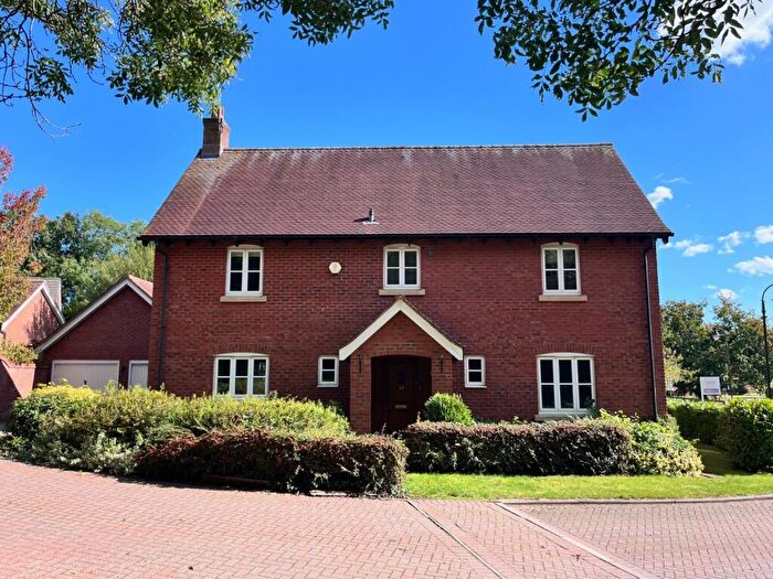 5 Bedroom Detached House To Rent In Wychwood Park, Weston, Cheshire, CW2