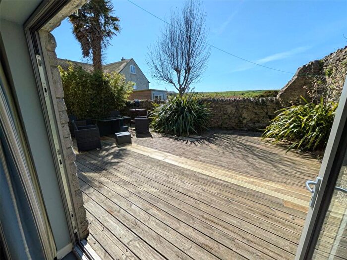 2 Bedroom Apartment For Sale In Rosamond Court, Burton Bradstock, Bridport, Dorset, DT6