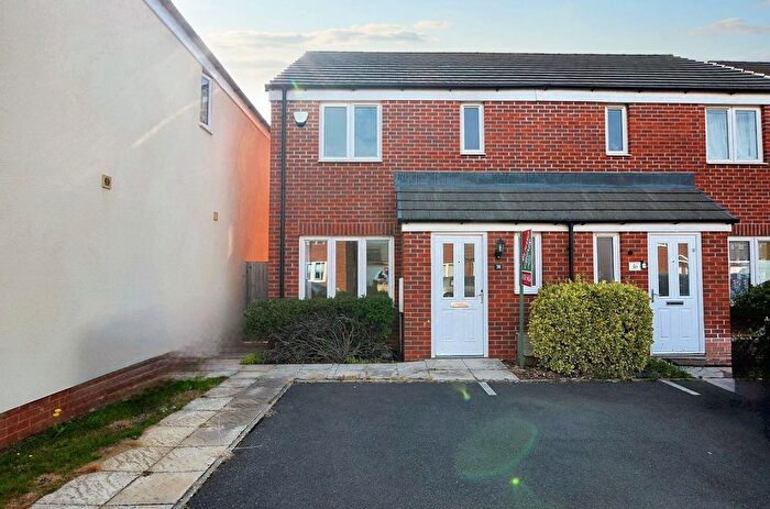 3 Bedroom Semi-Detached House For Sale In Northfield Way, Kingsthorpe, Northampton, NN2