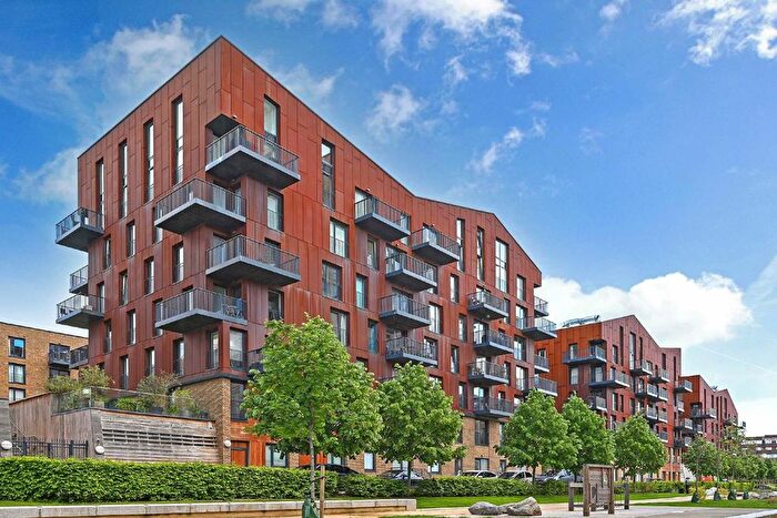 3 Bedroom Flat To Rent In Grand Canal Avenue, London, SE16