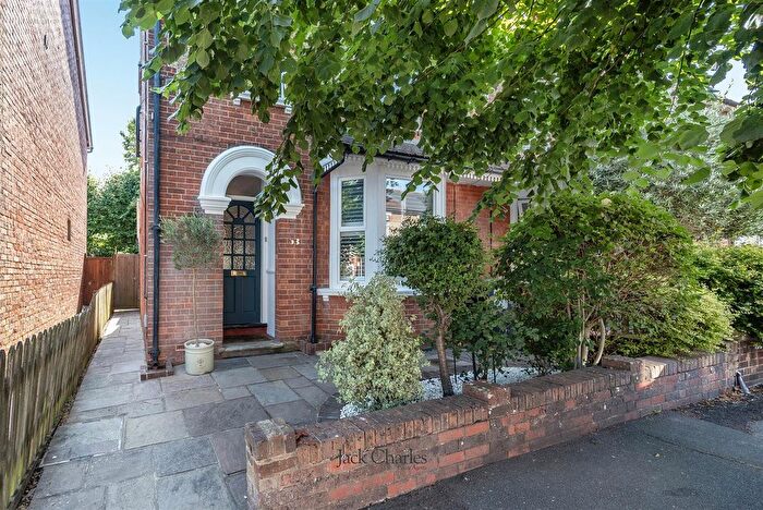 3 Bedroom Semi-detached House For Sale In Mabledon Road, Tonbridge, TN9