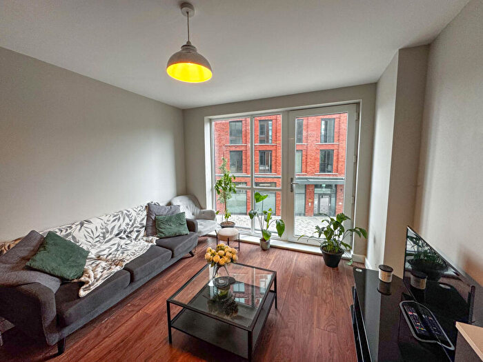 3 Bedroom Apartment For Sale In The Riley Building Derwent Street, Salford, M5
