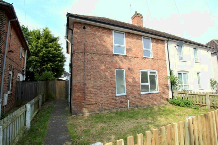 3 Bedroom Semi-Detached House To Rent In Arnesby Crescent, Leicester, Leicestershire, LE2