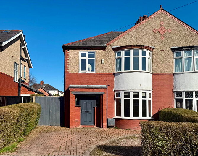 3 Bedroom Semi Detached House For Sale In Meadway, Penwortham, Preston, PR1