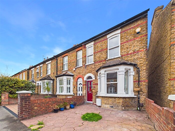 4 Bedroom Semi Detached House To Rent In Otterfield Road, West Drayton, UB7