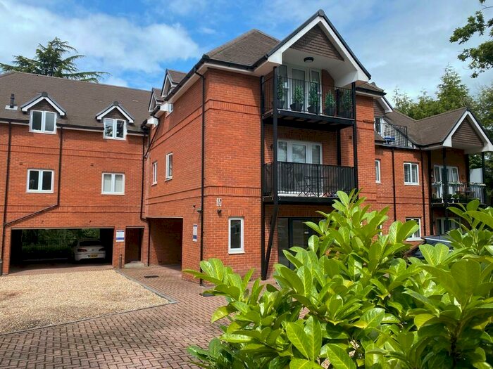 1 Bedroom Apartment To Rent In Chalk Hill Southampton, SO18