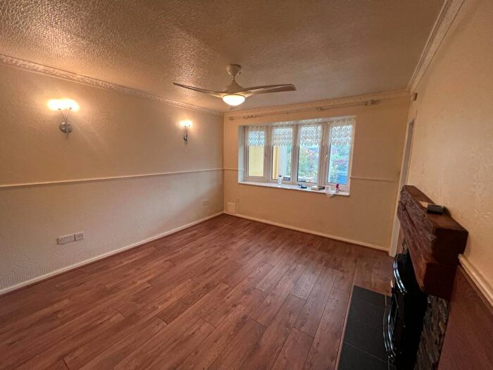 2 Bedroom House To Rent In Kirkstone Avenue, Manchester, M28