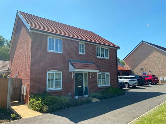 4 Bedroom Detached House For Sale In Bridge Walk, Haughley, IP14