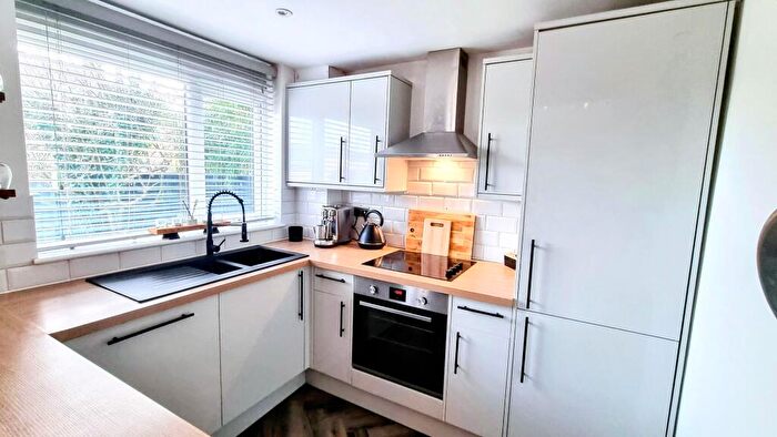 3 Bedroom End Of Terrace House For Sale In Brookway, Lindfield, RH16