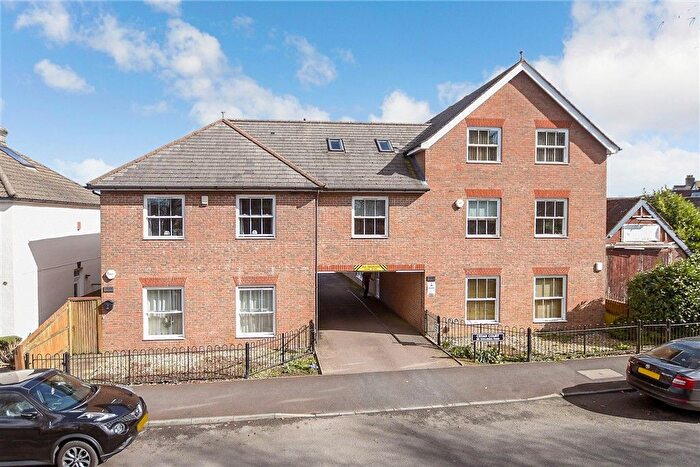 2 Bedroom Flat For Sale In Coulsdon Road, Caterham, Surrey, CR3