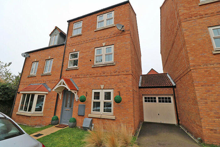 4 Bedroom Semi-Detached House For Sale In Harris Gardens, Epworth, DN9