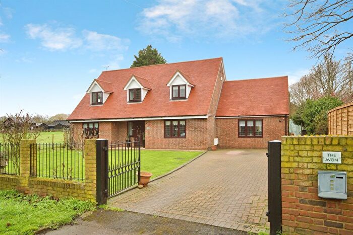 4 Bedroom Detached House For Sale In Nursery Road, Nazeing, Waltham Abbey, EN9