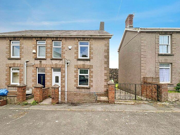 2 Bedroom House To Rent In Mill Lane, Bridgend, CF31