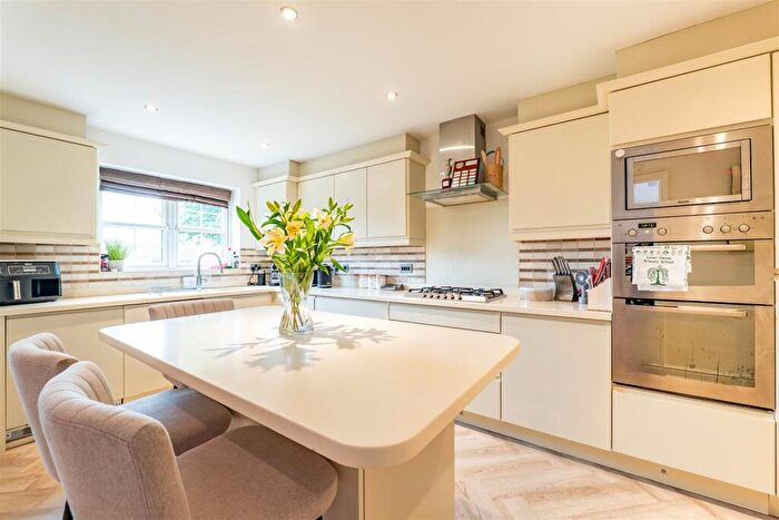 3 Bedroom Town House To Rent In Farington Court, Farington, Leyland, PR25