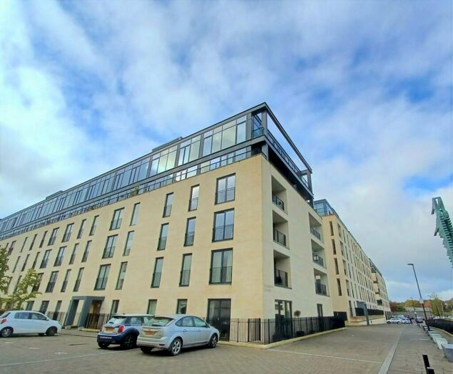 2 Bedroom Apartment To Rent In Leopold House, BA2
