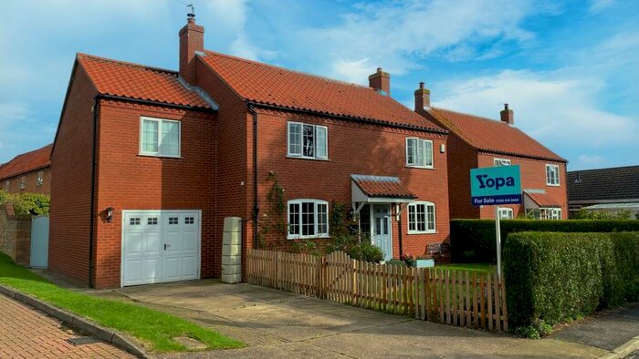 4 Bedroom Detached House For Sale In Manor Lane, Carlton Le Moorland, LN5