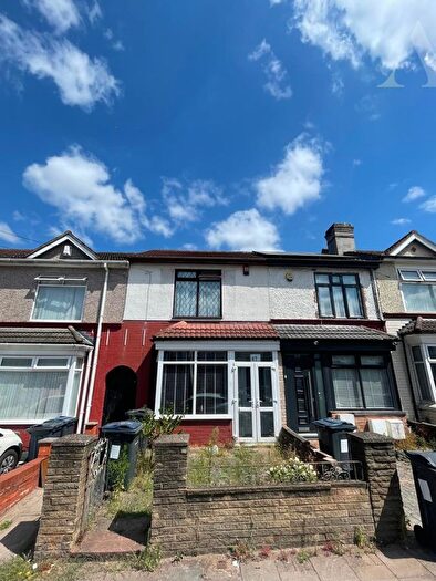3 Bedroom Terraced House To Rent In Foley Road, Birmingham, West Midlands, B8
