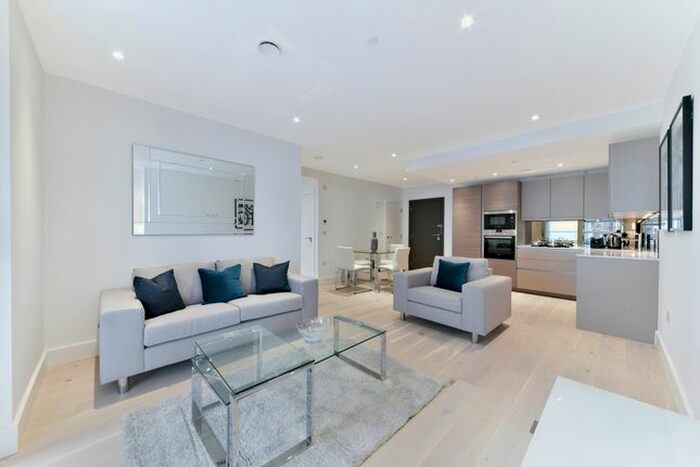 1 Bedroom Flat To Rent In Claremont House, London Square, Canada Water SE16