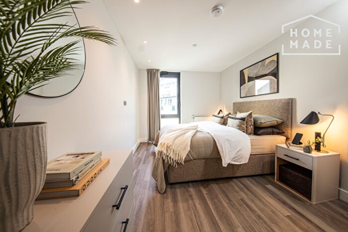 2 Bedroom Flat To Rent In Alameda, HA9