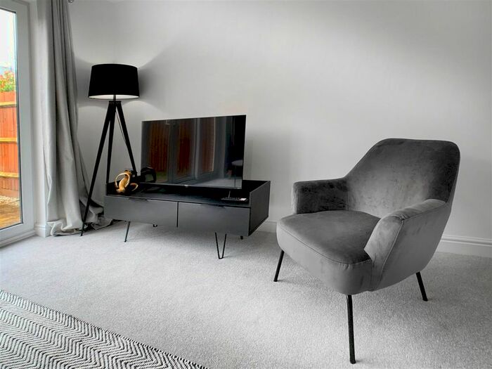 2 Bedroom Property To Rent In Flycatcher Keep, Bracknell, RG12