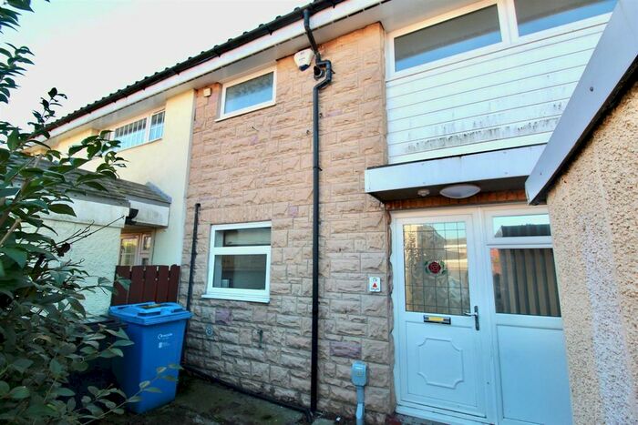 3 Bedroom Property To Rent In Topcliffe Garth, Bransholme, Hull, HU7