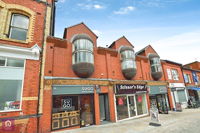 2 Bedroom Flat To Rent In Apartment, Shaws Road, Altrincham, Greater Manchester, WA14
